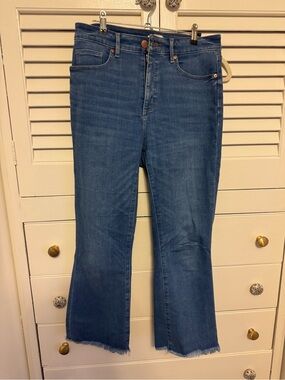 LOFT Curvy Blue High-Rise Cropped Jeans